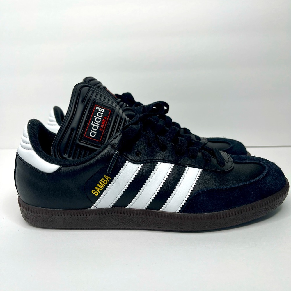 Unisex Adidas Sneakers Size 6 1/2 Men Size 8 1/2 Women